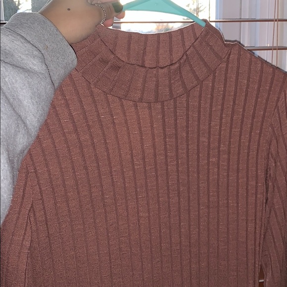 Dress - Picture 4 of 6